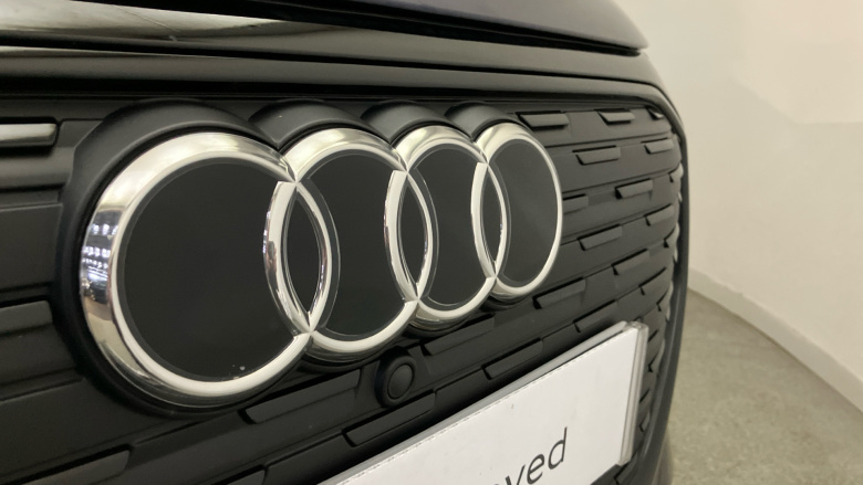 Audi Q4 e-tron 220kW 50 Quattro 82.77kWh Edition 1 5dr Auto Electric Estate